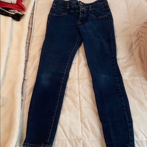 High waisted jeans